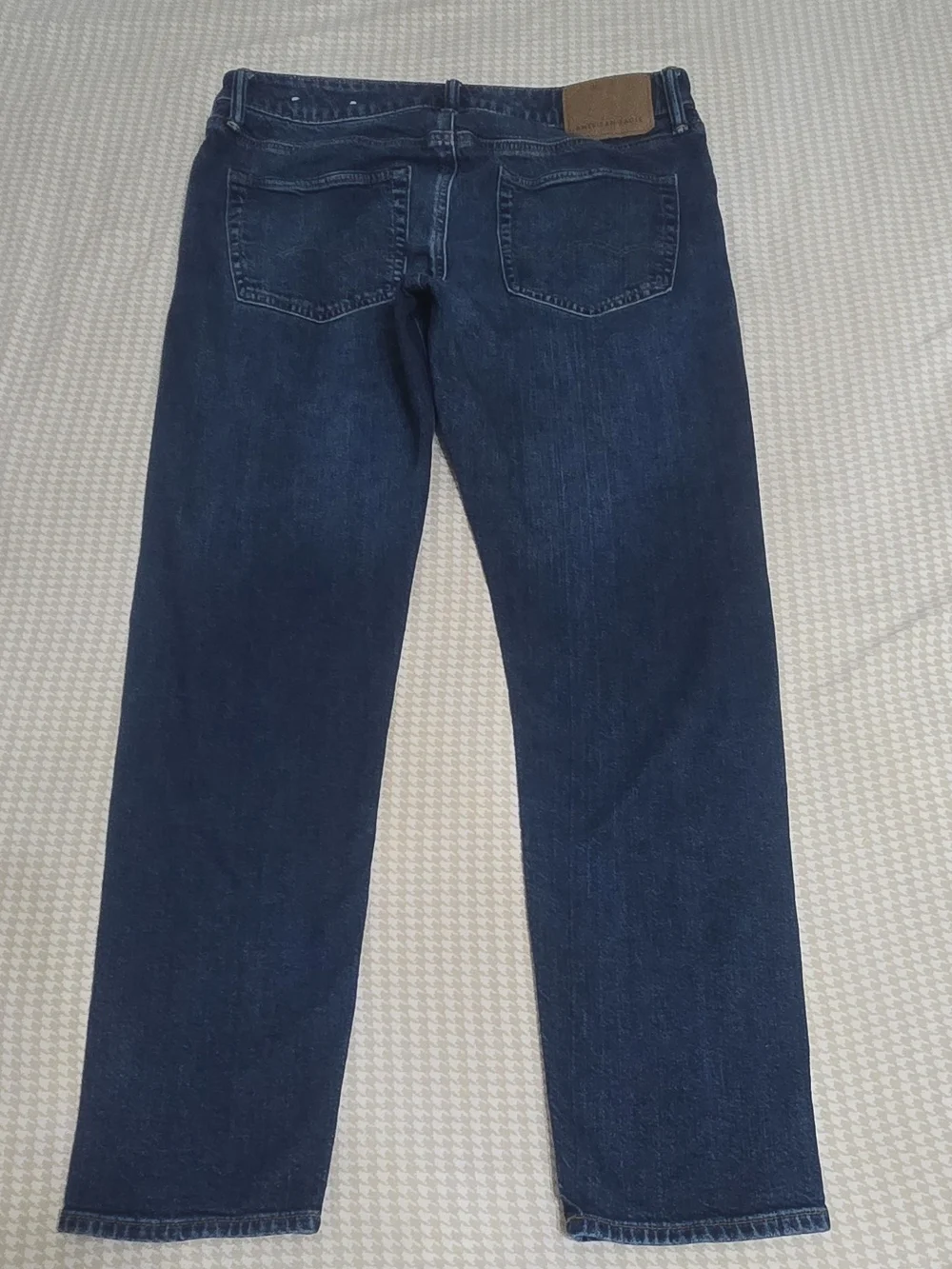 American Eagle Outfitters Men’s Straight Jeans in Dark Blue Wash